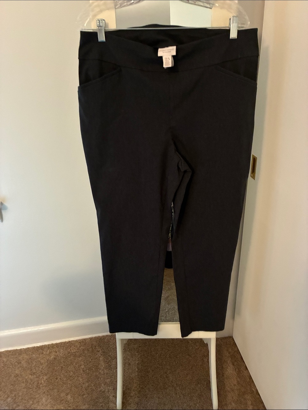 Gray Ankle stretch Pants with Front Pockets Chico’s size 2.5